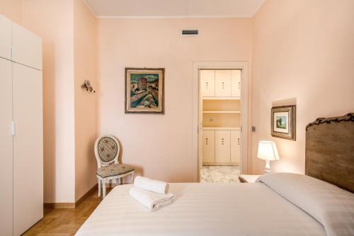 La Dolce Vita Of Via Veneto - Prestigious Apartment With Wonderful Terrace In the Historic Center