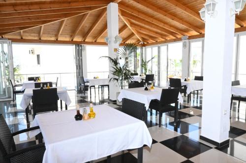 Restaurace v ubytování Hotel Marku