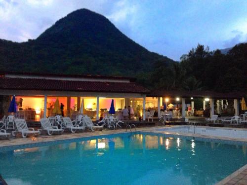 Pemandangan gunung umum atau pemandangan gunung yang diambil dari penginapan & sarapan