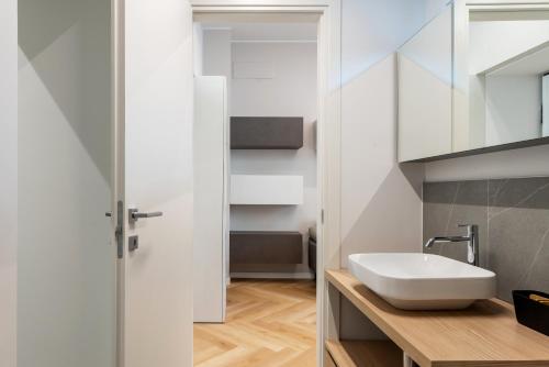 Monte Nero 2BR apt Pta Romana M3
