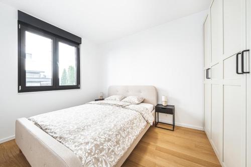 Zagreb 184 - 2 Bedrooms - Parking - Balcony - New - Apartment - Flexible Keybox Entry - Modern - Monthly Rent - WiFi
