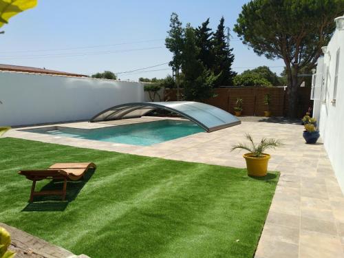 Countryside villa & private Covered Pool