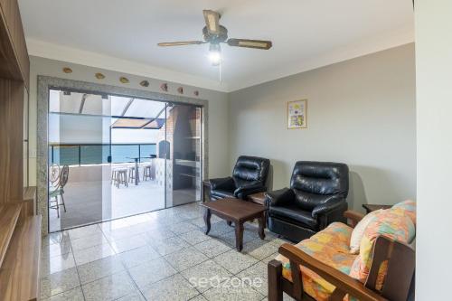 Χώρος καθιστικού στο Cobertura com piscina e vista para o mar - VDI0401