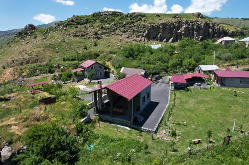 Vue générale sur la montagne ou vue sur la montagne depuis la maison d'hôtes