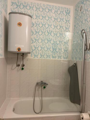 Un baño de Apartman Chilla 2