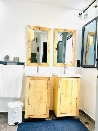 Un baño de Moonlight Surf Hostel