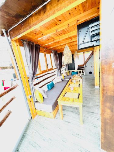 Zona de estar de Moonlight Surf Hostel
