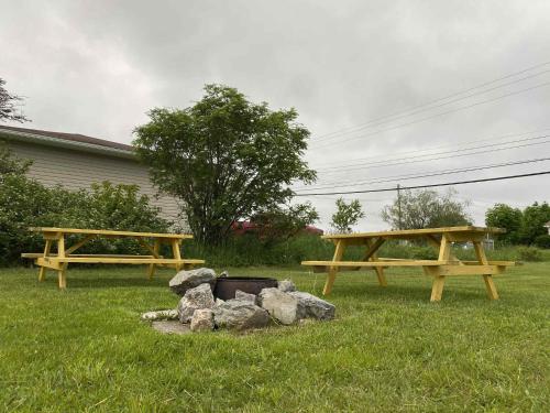 Sodas prie apgyvendinimo įstaigos Down Home Accommodations