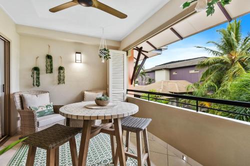 En balkon eller terrasse på Pineapple Palms - Resort 9 Pools & Gym