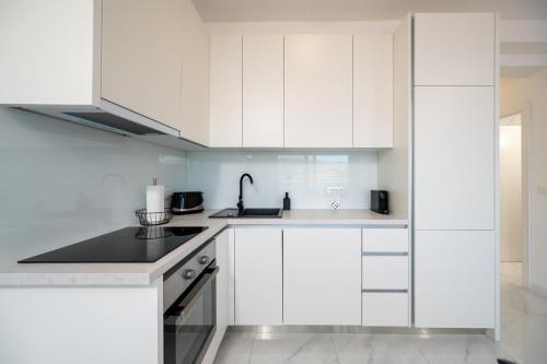 Apartments with parking space Mastrinka, Ciovo - 24727
