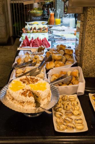 Makanan di atau berdekatan hotel