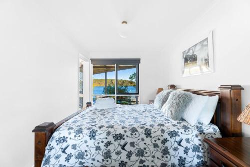 Katil atau katil-katil dalam bilik di 7 53 Forsters Bay Road Blue Water Villas