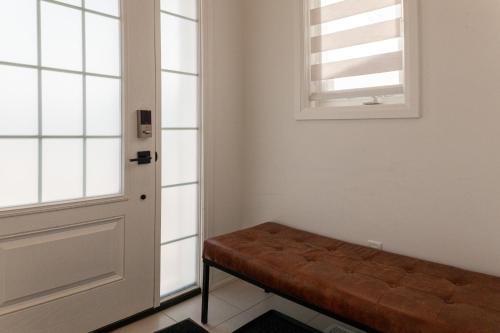 Postel nebo postele na pokoji v ubytování 4bed25 Bathbrand Newniagara Fallssleeps15