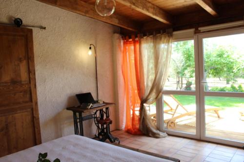 Katil atau katil-katil dalam bilik di Coral Riviera Sardinia villa & cottage