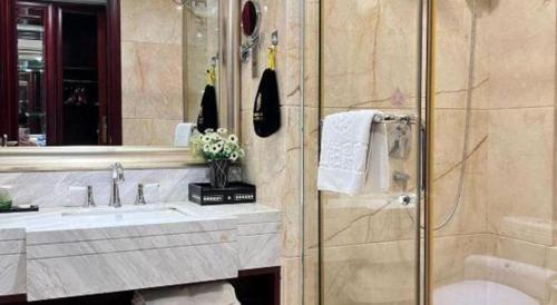 Ένα μπάνιο στο Taishan Bojue Hotel