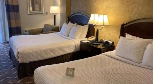 Radisson Hotel Austin - Universityにあるベッド