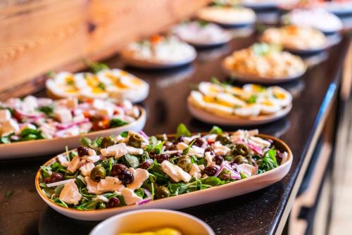 Φαγητό σε αυτό το ξενοδοχείο ή κάπου εκεί κοντά