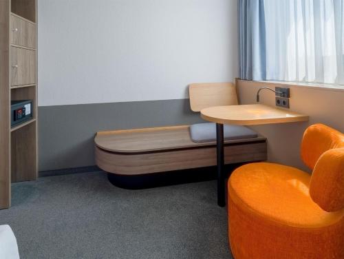 Posezení v ubytování Spark by Hilton Wuppertal City Centre