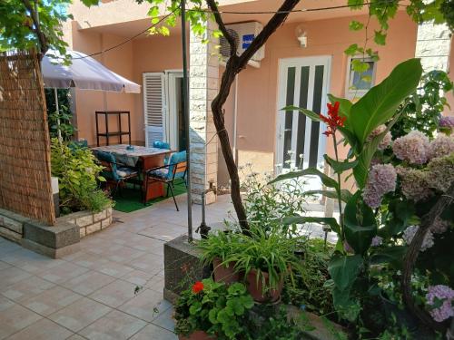 Apartment Flores centre