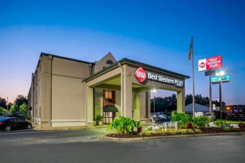 Gallery image of Best Western Plus Oak Mountain Inn in Acton