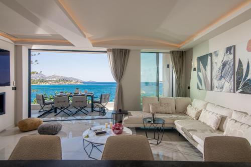 SEA BREEZE Luxury Appt