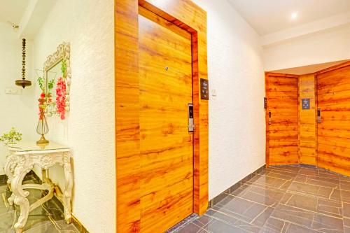 Fotografie z fotogalerie ubytování Townhouse Oak Varanasi Cantonment v destinaci Váránasí