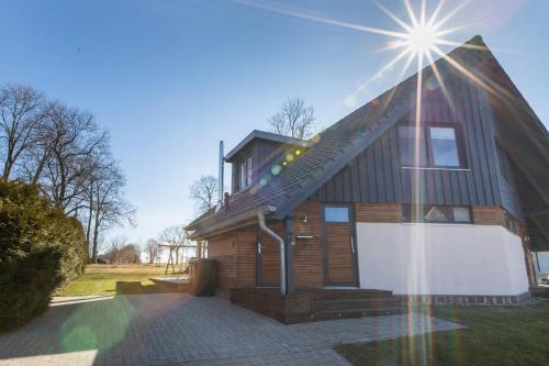 Hoone, kus puhkemaja asub