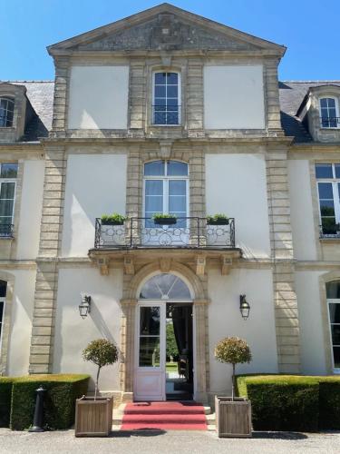 Muka bangunan atau pintu masuk Grand Hôtel "Château de Sully" - Piscine & Spa -Teritoria