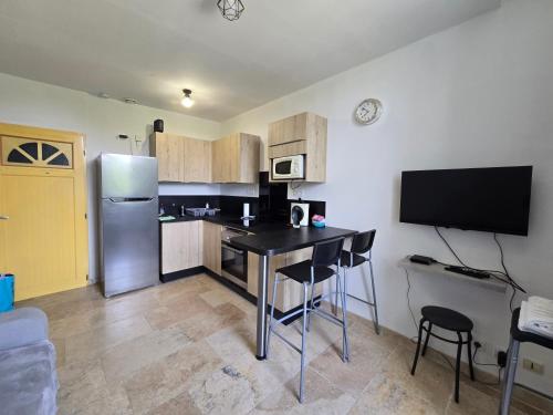 Η κουζίνα ή μικρή κουζίνα στο Appartement l'Escale