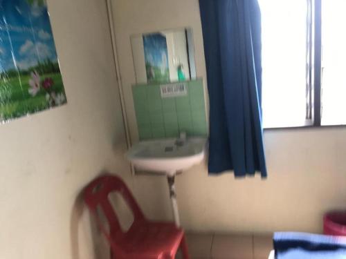 Imagen de la galería de SPOT ON 90625 Super Green Grass Hotel, en Yong Peng