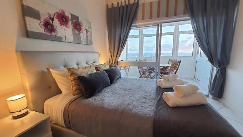 Front Ocean View Studio