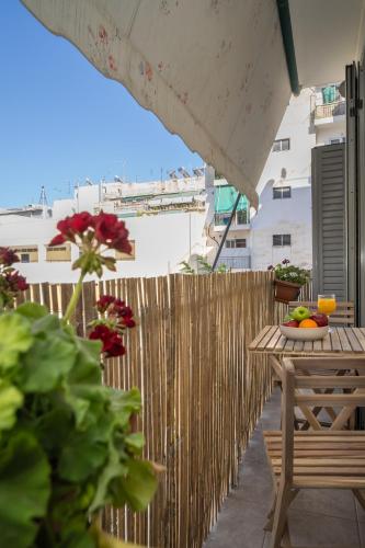 Encrin Apartment by LobbySquare