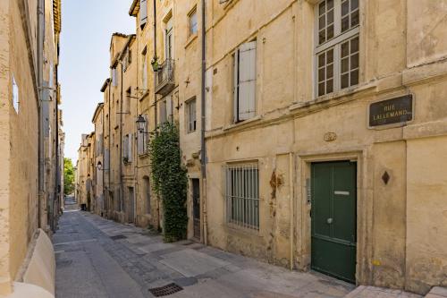 ALMA F2 hypercentre 1min cathédrale saint Pierre 3 min Tram Charme ancien & confort moderne Netflix