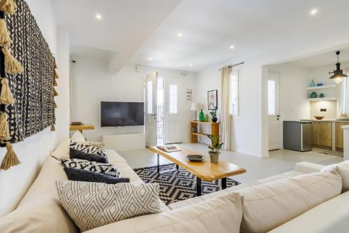 Lito House - Skopelos Town Within Reach