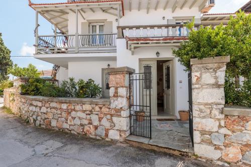 Lito House - Skopelos Town Within Reach