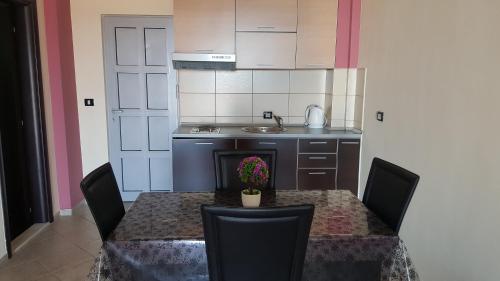 Imagen de la galería de Apartments Rino Lux, en Sveti Stefan
