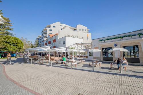 Imagen de la galería de The Entrance Vista - Waterfront Stay with Pool and Spa, en The Entrance