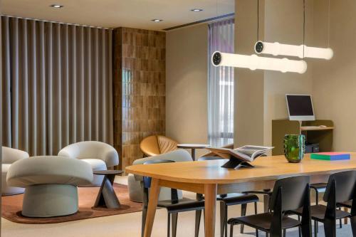 Posezení v ubytování Amsterdam Marriott Hotel