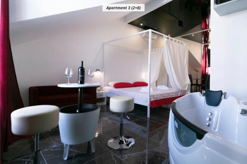 Fotografie z fotogalerie ubytování Hotel ROYAL RINA v destinaci Stomorska