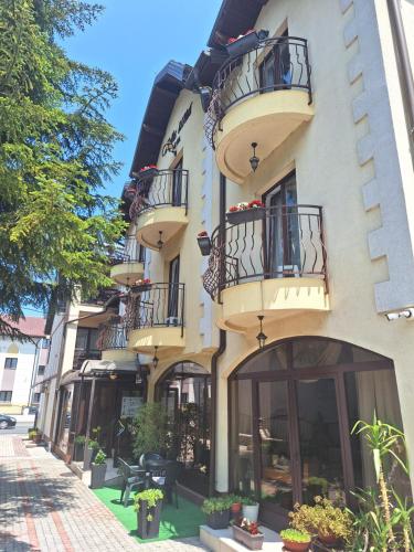 Bangunan di mana terletaknya motel