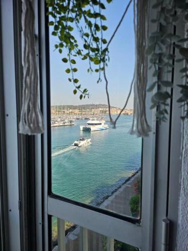 La Cabane vue mer et port photo 25