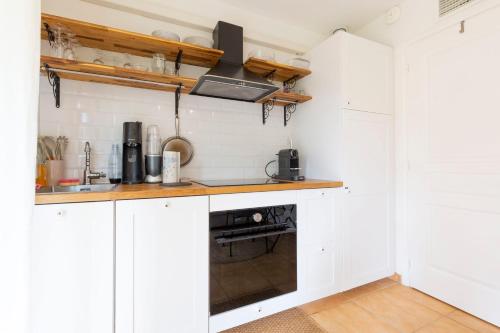 Exceptional 1-Bedroom Apartment 300m from Garoupe Beach Cap d’Antibes