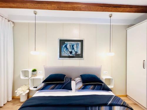 Charming Seaside Apartment photo 2