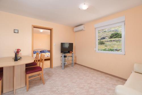 Apartments Sol in Sonce