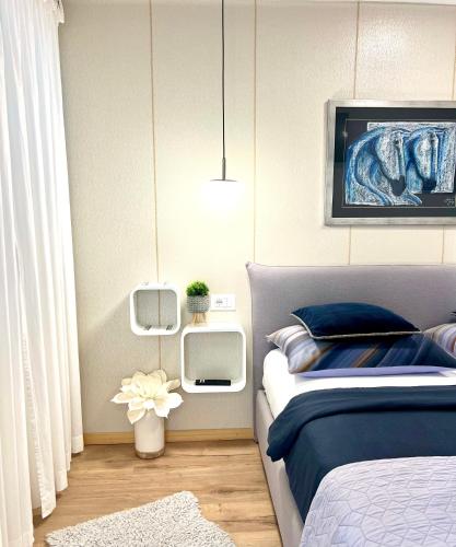 Charming Seaside Apartment