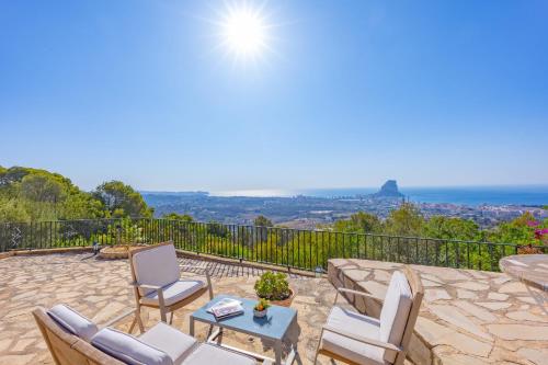 Naturlandskabet i nærheden af villaen