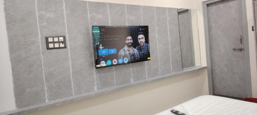 Televisyen dan/atau pusat hiburan di The Kala Hotel & Coliving