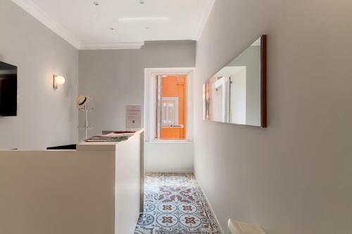 Velia Relais