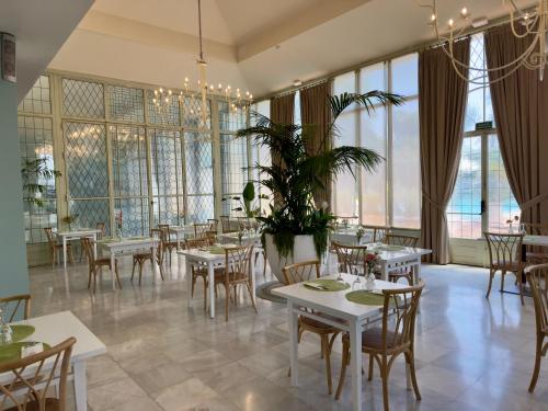 Hotel Oasis con parking incluido