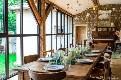 Country Villa With Indoor Pool In Beaujolais